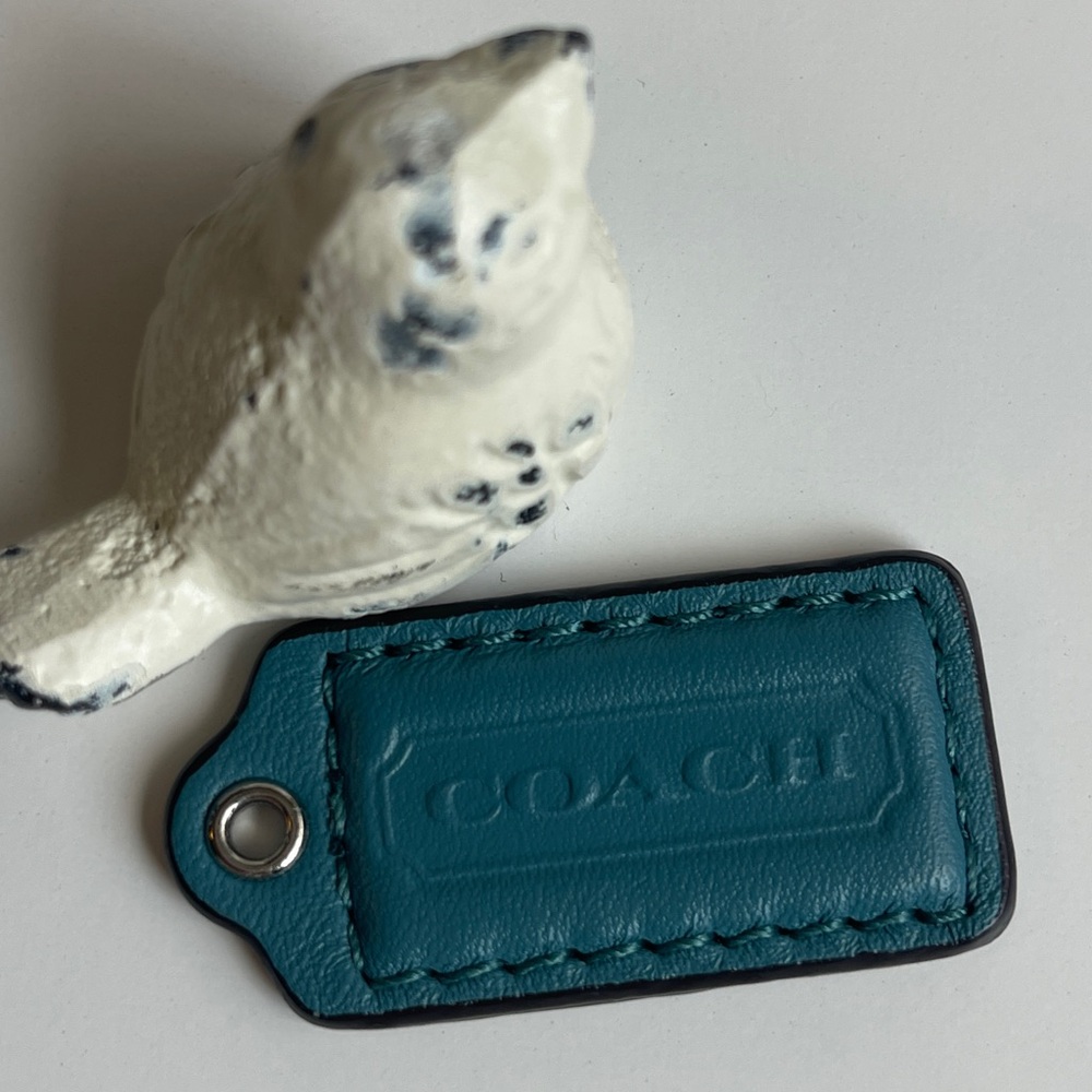 2” COACH Leather Fob Bag Charm Keychain
Hang Tag